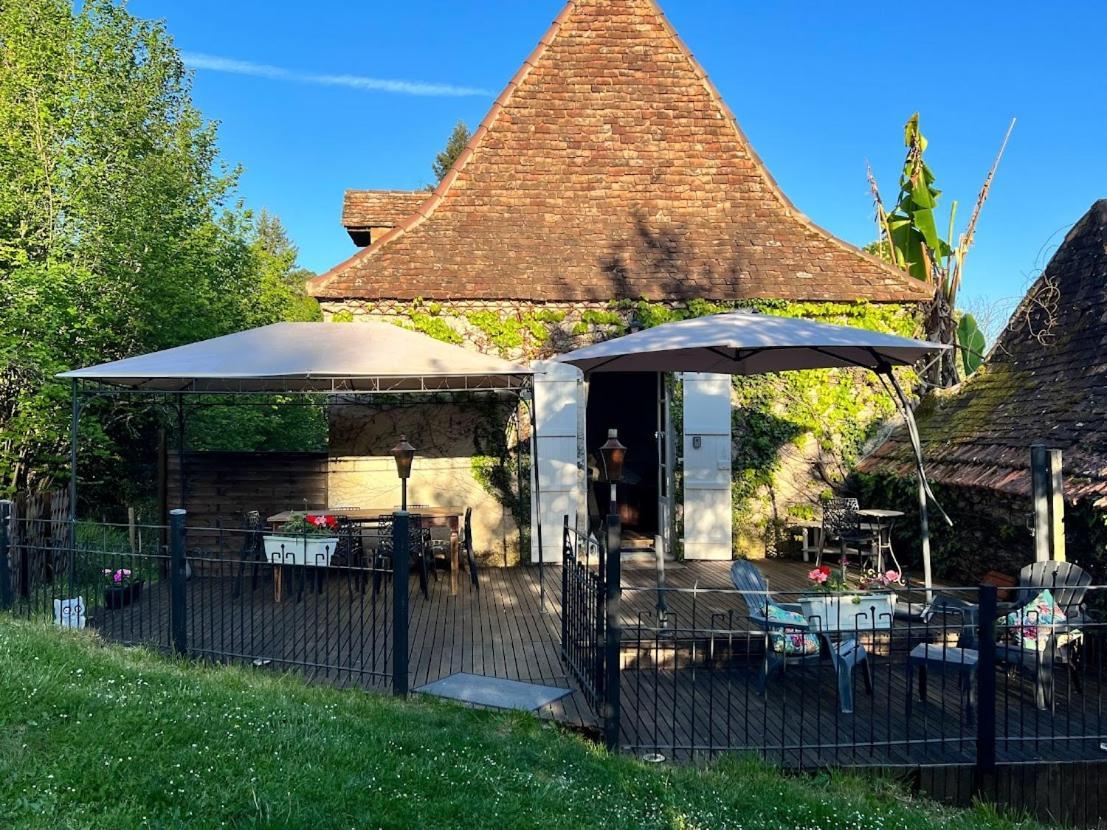 Domaine Le Manoir, Gites De Charme Et De Caractere Avec Piscines Privatisees Et Spa Nordique Fossemagne Exterior photo