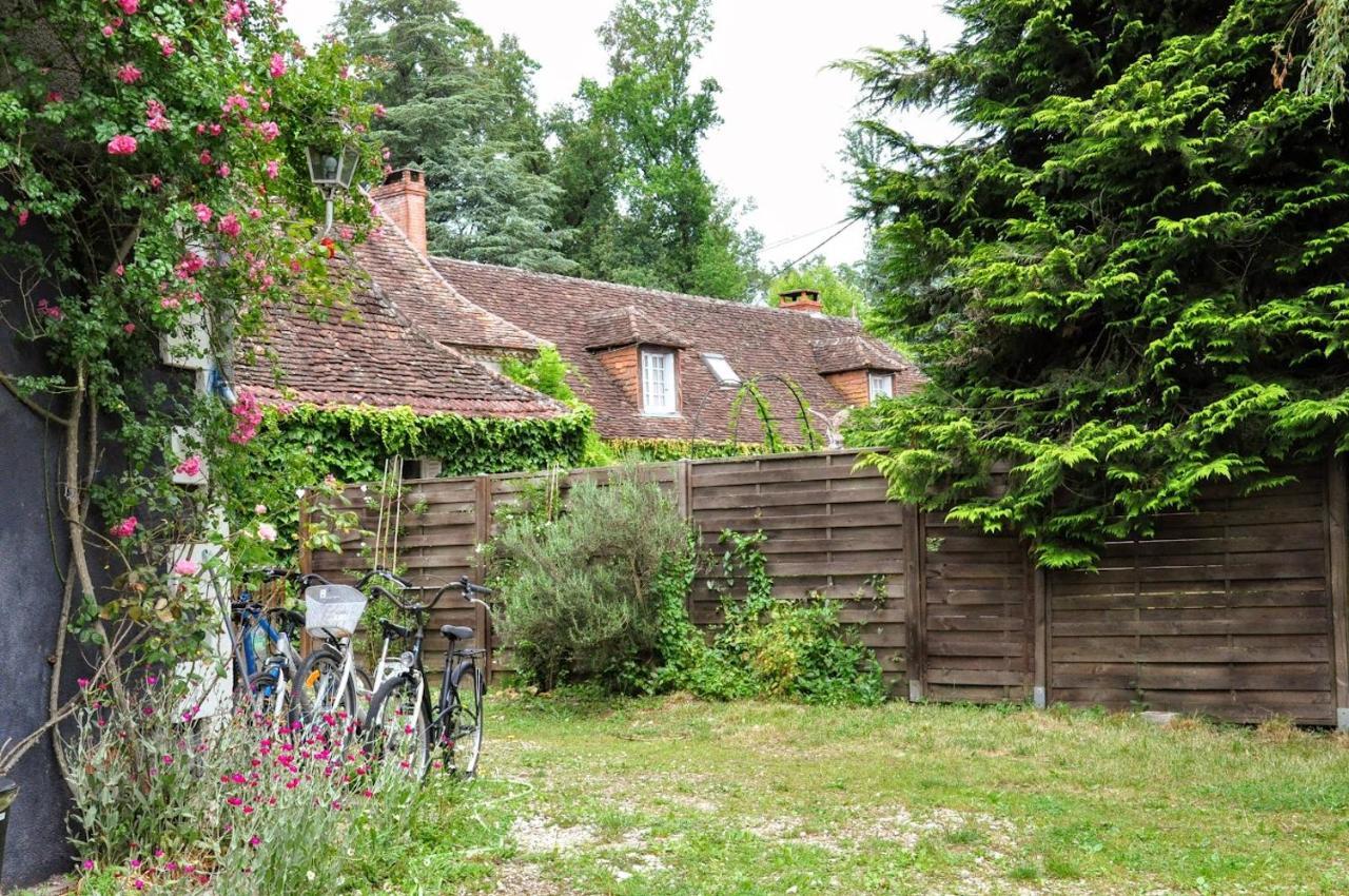 Domaine Le Manoir, Gites De Charme Et De Caractere Avec Piscines Privatisees Et Spa Nordique Fossemagne Exterior photo