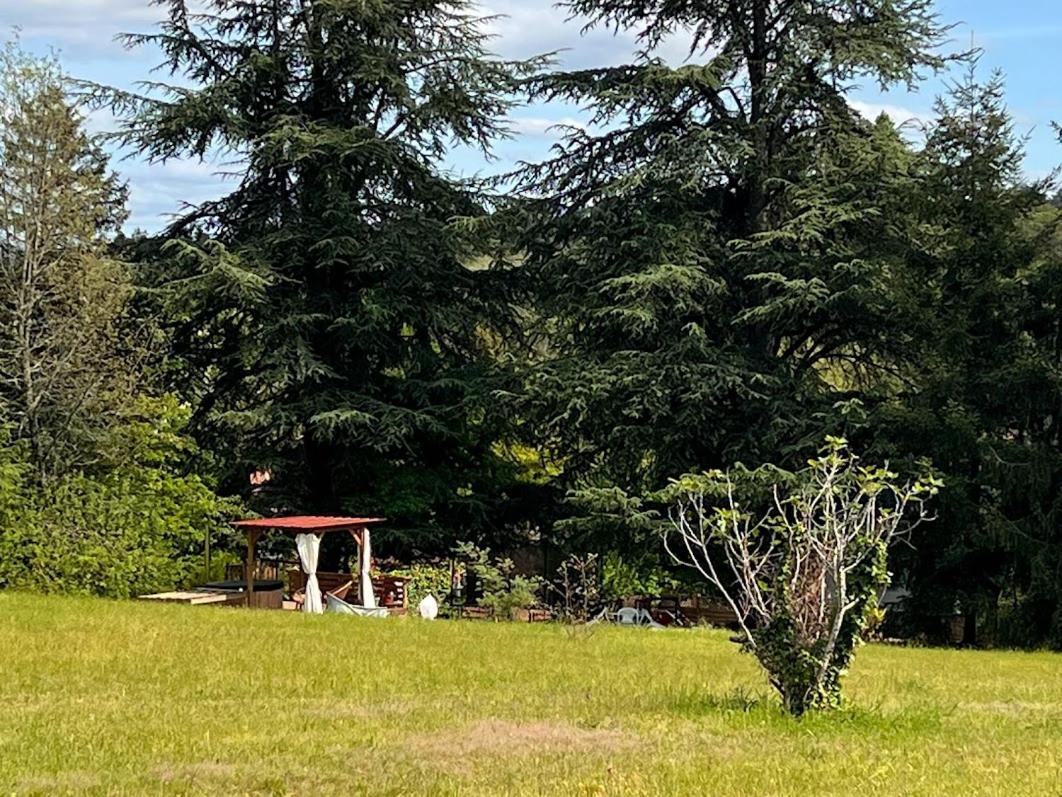 Domaine Le Manoir, Gites De Charme Et De Caractere Avec Piscines Privatisees Et Spa Nordique Fossemagne Exterior photo